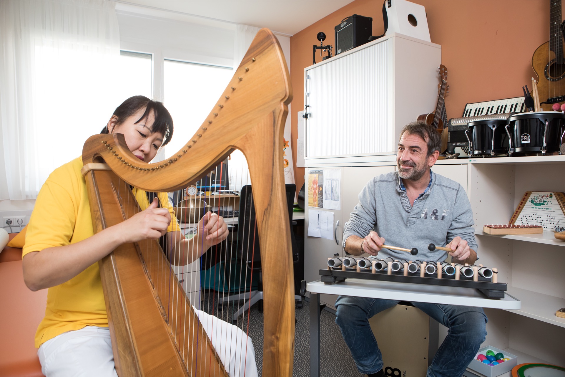 Musiktherapie für Rehapatientinnen Musiktherapie für Rehapatientinnen